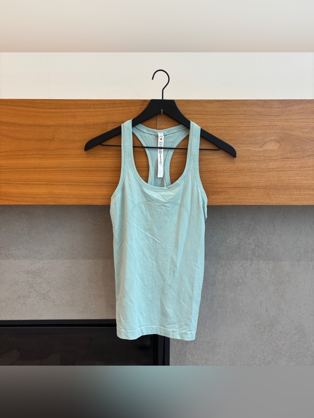 Lululemon Swiftly Tech Racerback Tank, Size 4